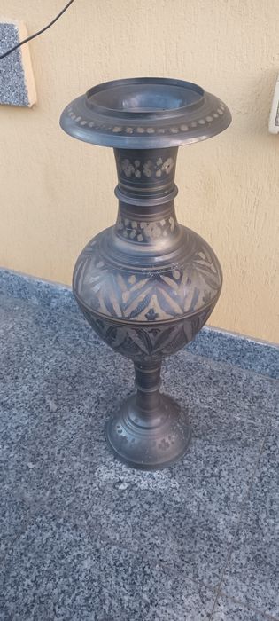 Vază din Bronz,.H 60 cm
