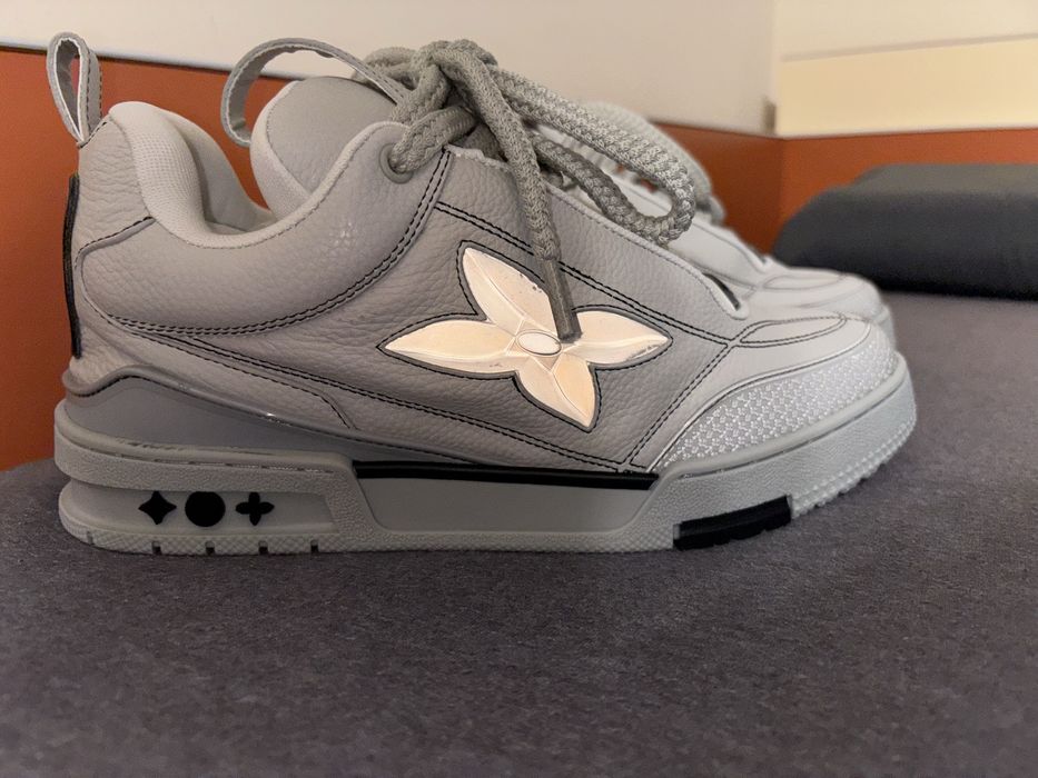 Lv skate big flower grey