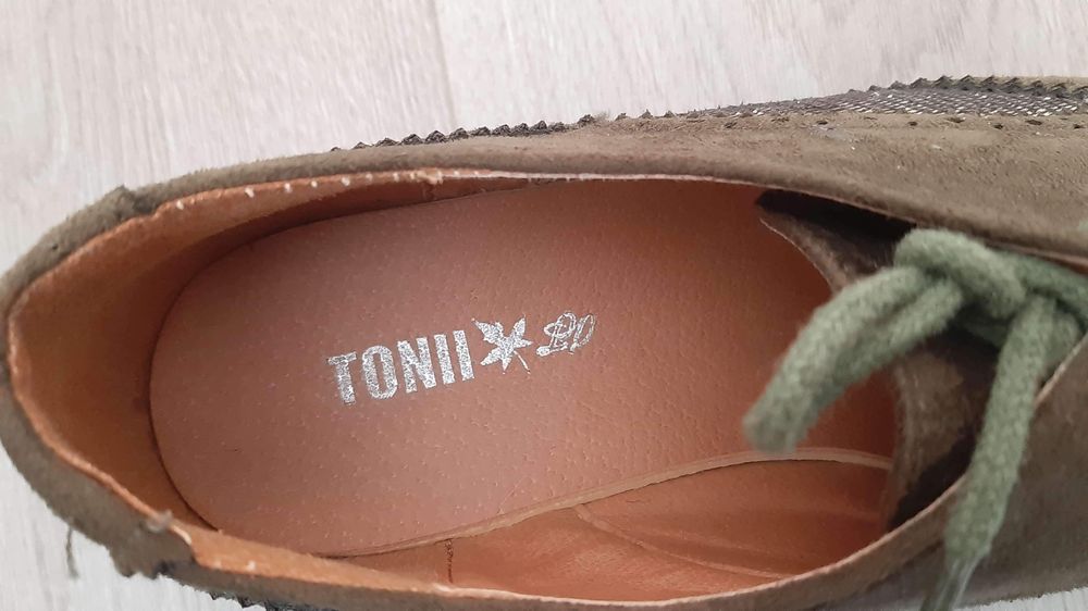 Pantofi - marimea 37