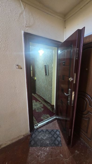 Чиланзар район Е квартал  метро Новза 2/4/5 Средний ремонт