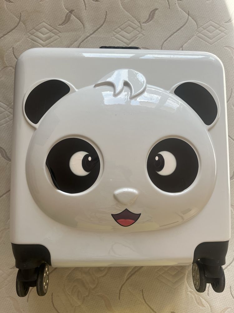 Детски куфар Панда