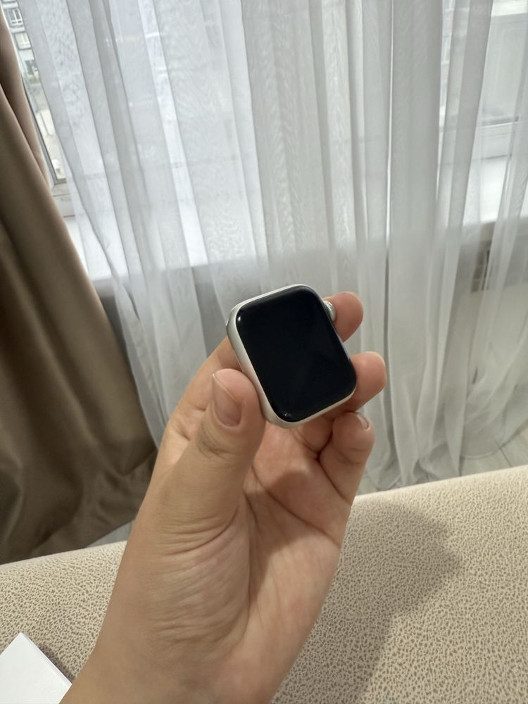Apple wath SE 40 MM (оригинал)