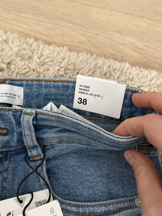 Zara Blugi cu Eticheta
