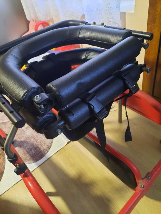 Проходилка Aktivall 1 за деца с увреждане