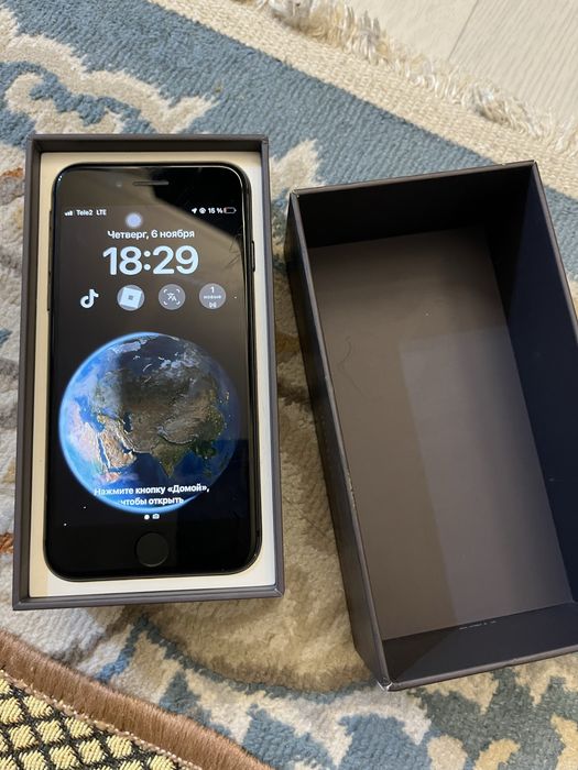 iPhone8 состояниесі өте жақсы тез арада сатылады.