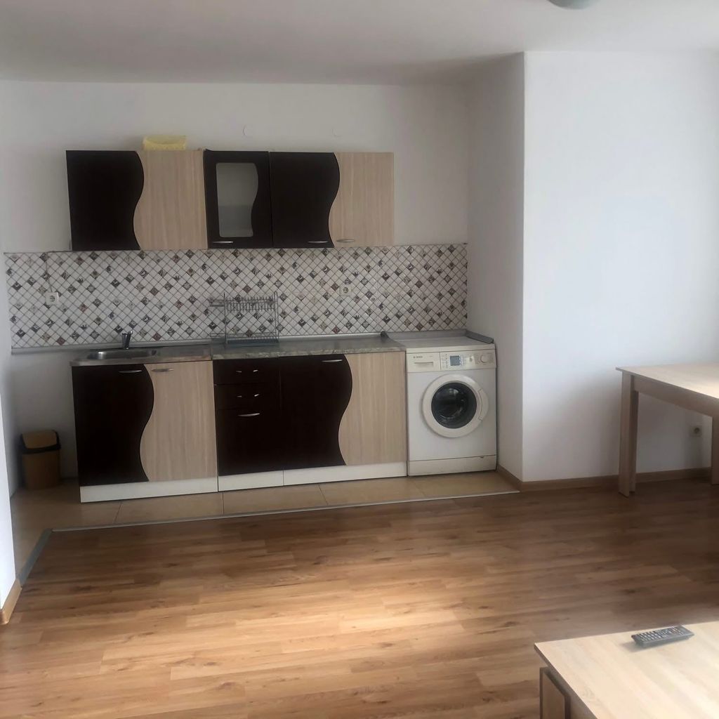 Дава се под наем Двустаен апартамент в Гоце Делчев - 70 кв.м за 204 € - Снимка #2