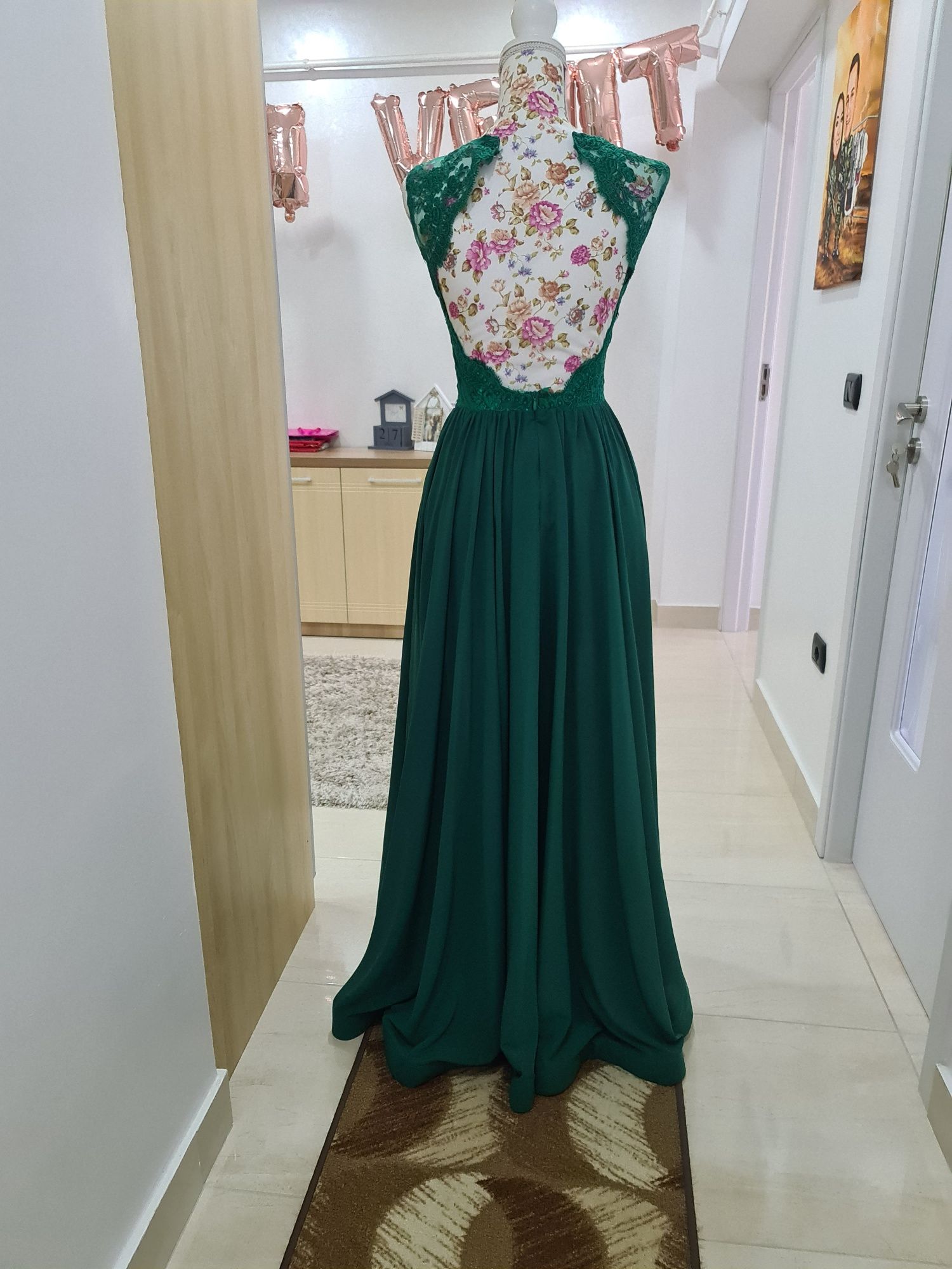 Vand rochie marimea 38