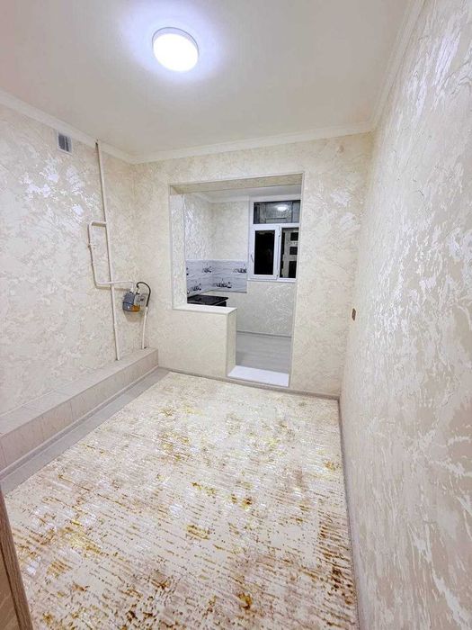 3 хоналик квартира 3 этаж, централный аптека