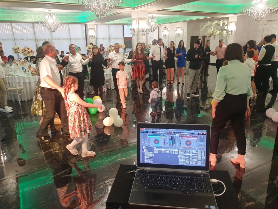 DJ cununii, botezuri, majorate, nunti, onomastice, evenimente private.
