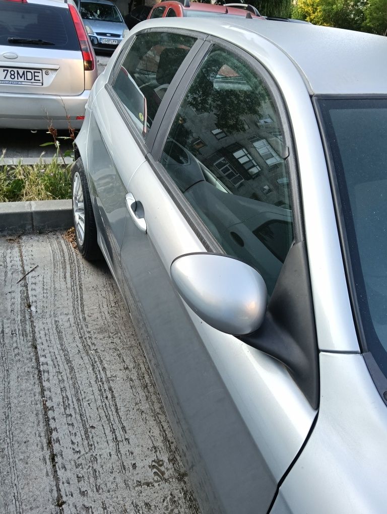 Alfa Romeo 147 -  1.000 euro negociabil