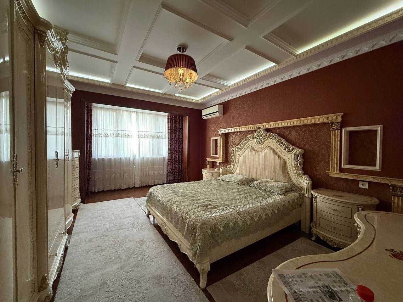 V301 ПРОДАЕТСЯ квартира Шахристанская  5/5/9 200м2