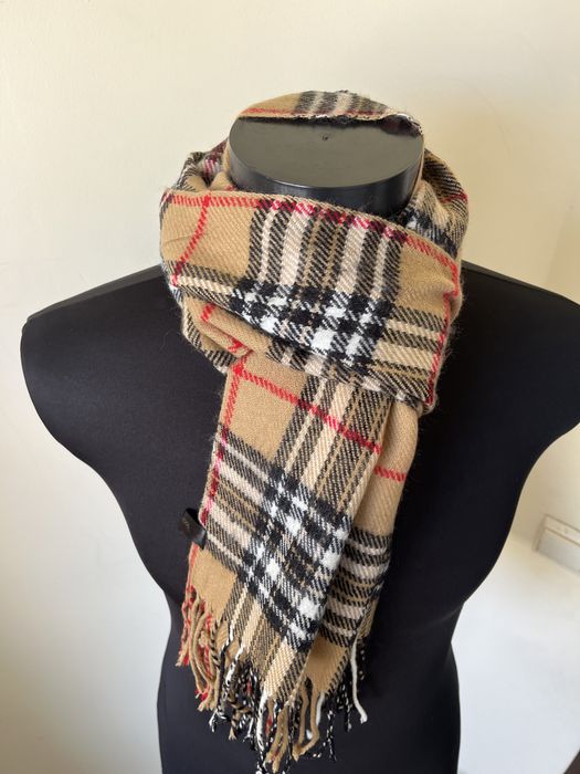 Fular Burberry print , 100% lână
