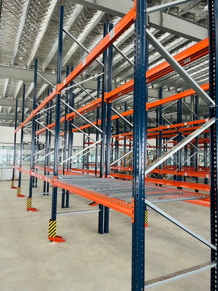 Rafturi metalice profesionale