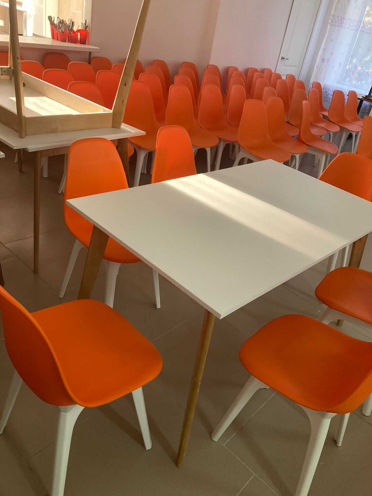 Столы,стулья для кафе,ресторанов,школы