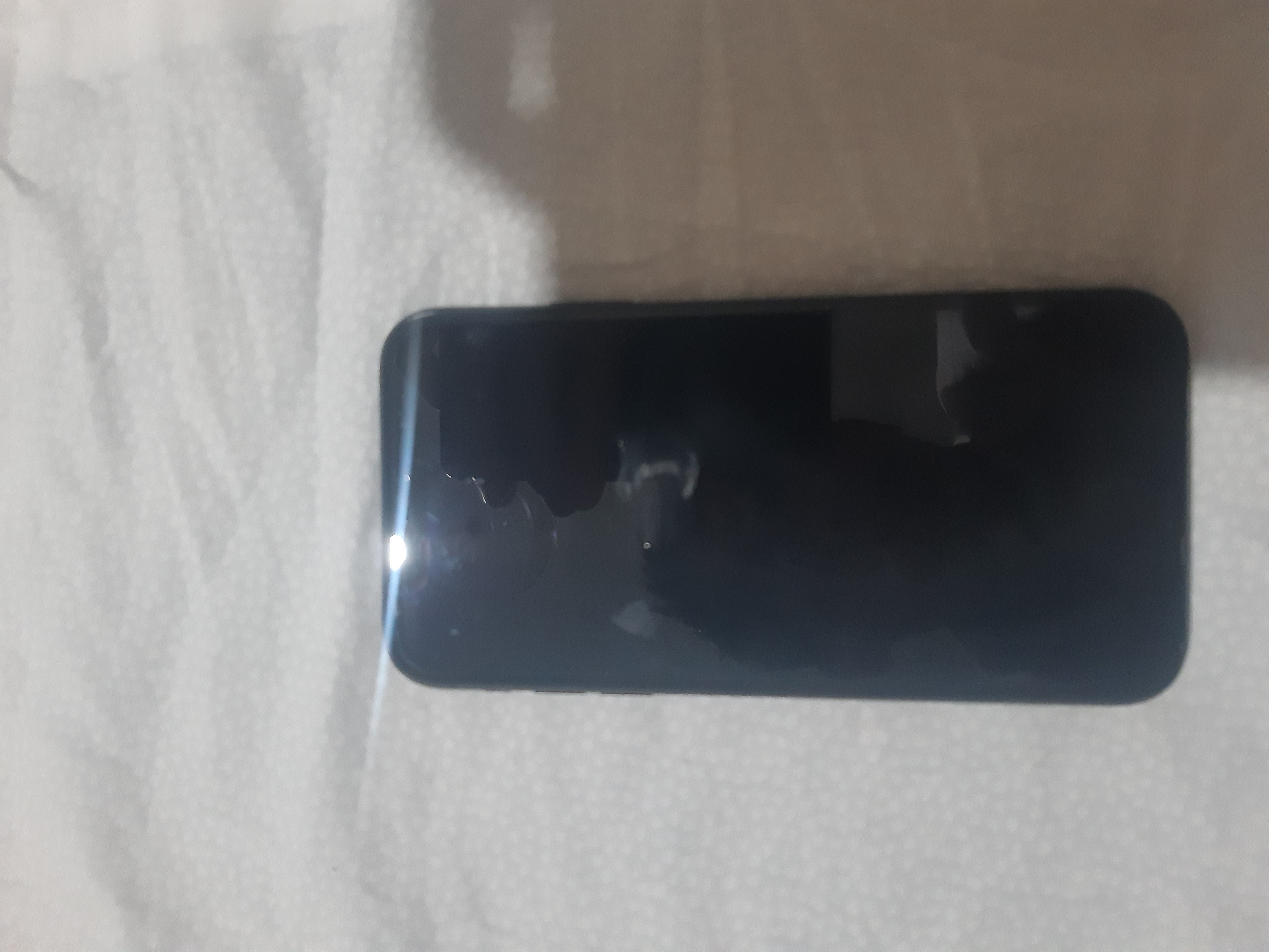 Iphone Xr 64 Gb  90 emkost