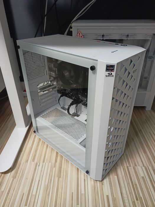 Kit PC Gaming / Ryzen 5 1600AF (2600) / B450 / 32GB 3200Mhz