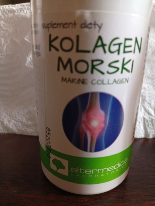 Vând Colagen capsule și o cutie extract de midii verzi.