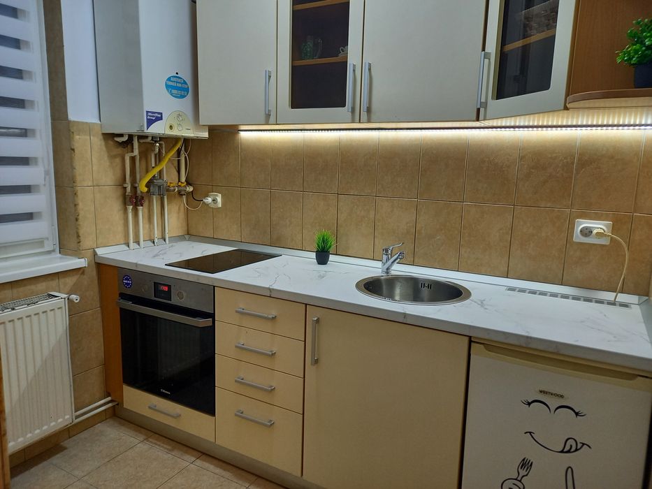 Inchiriez garsoniera conf I, complet mobilata si utilata