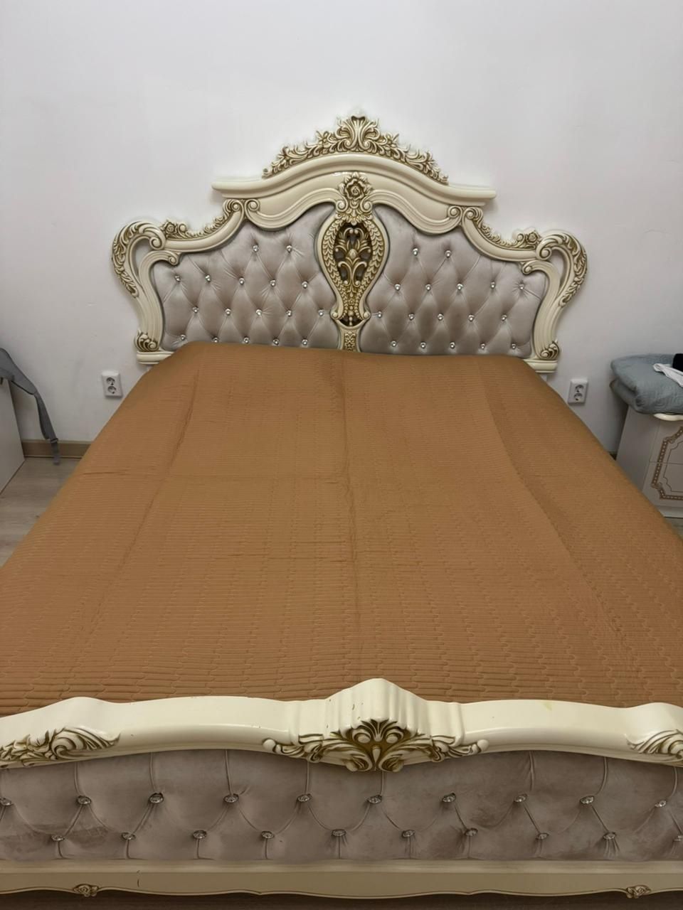 Продается одеяло летнее на 2х спальную кровать
