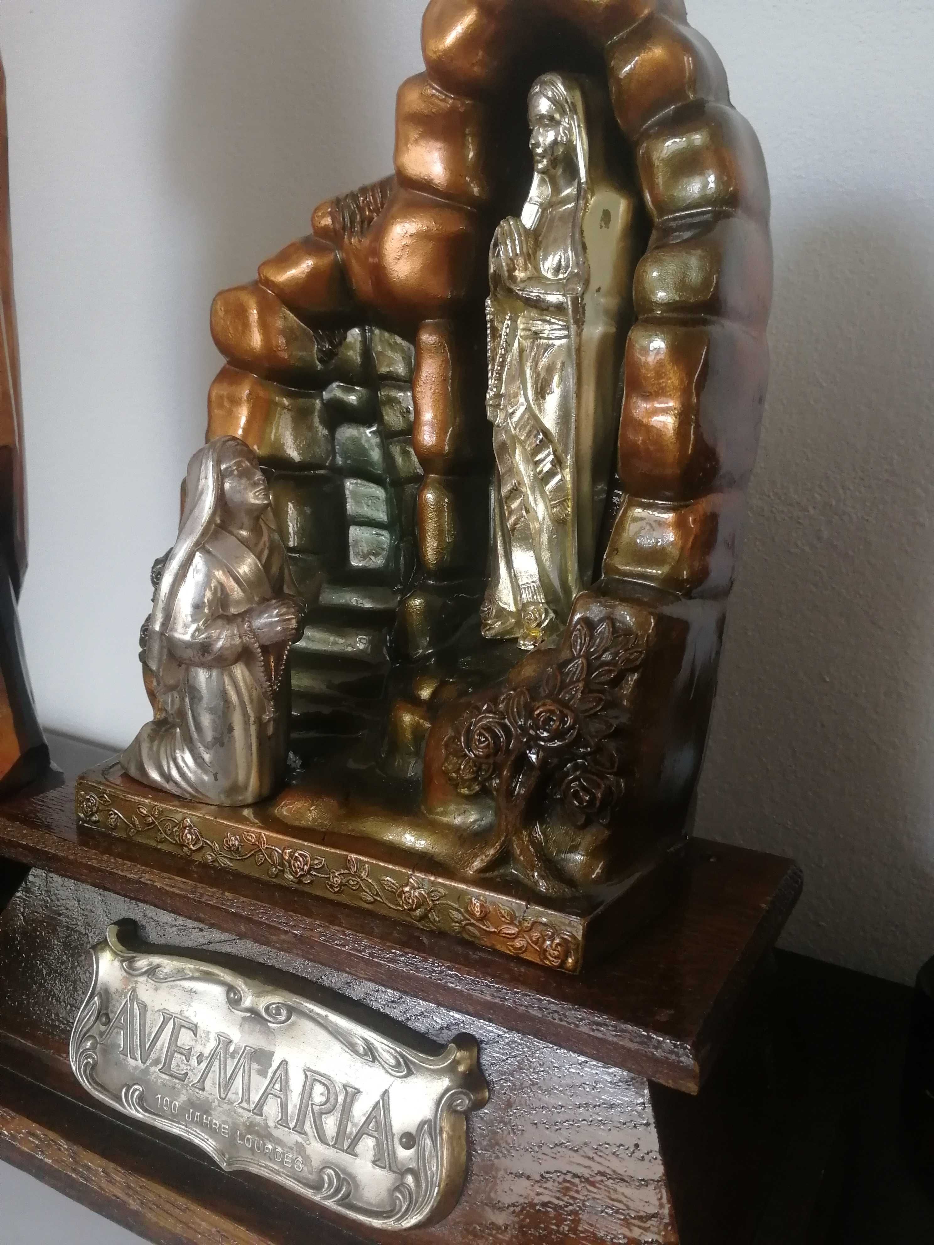 Statuiete /Bibelouri (religioase) sculptate in lemn