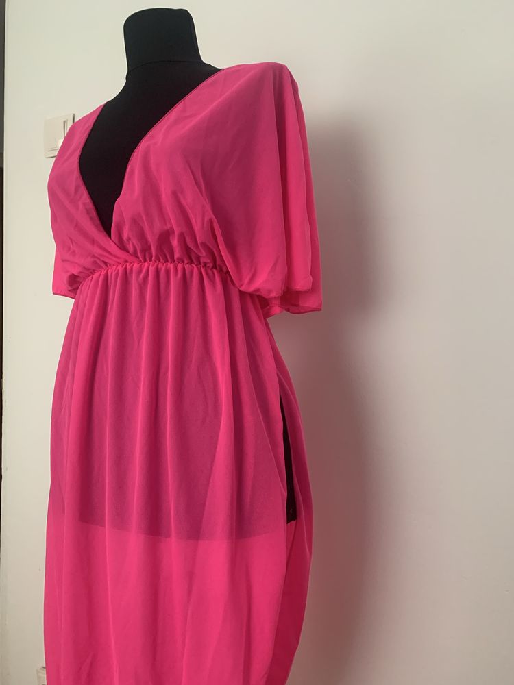 Rochie de plaja roz