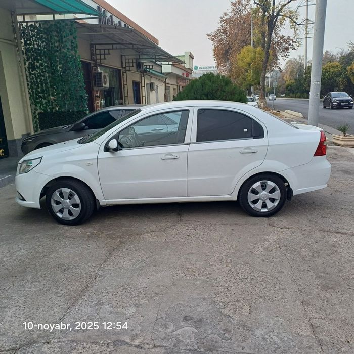 Nexia 3  2017 avtomat