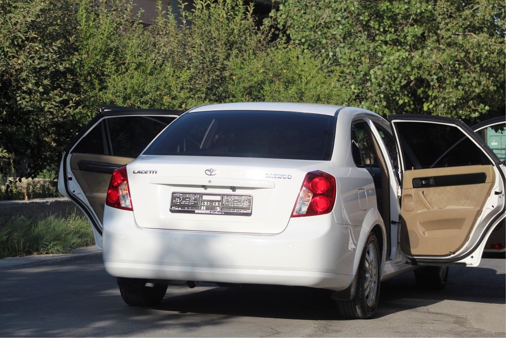 Daewoo Lacetti ( Optra LS)