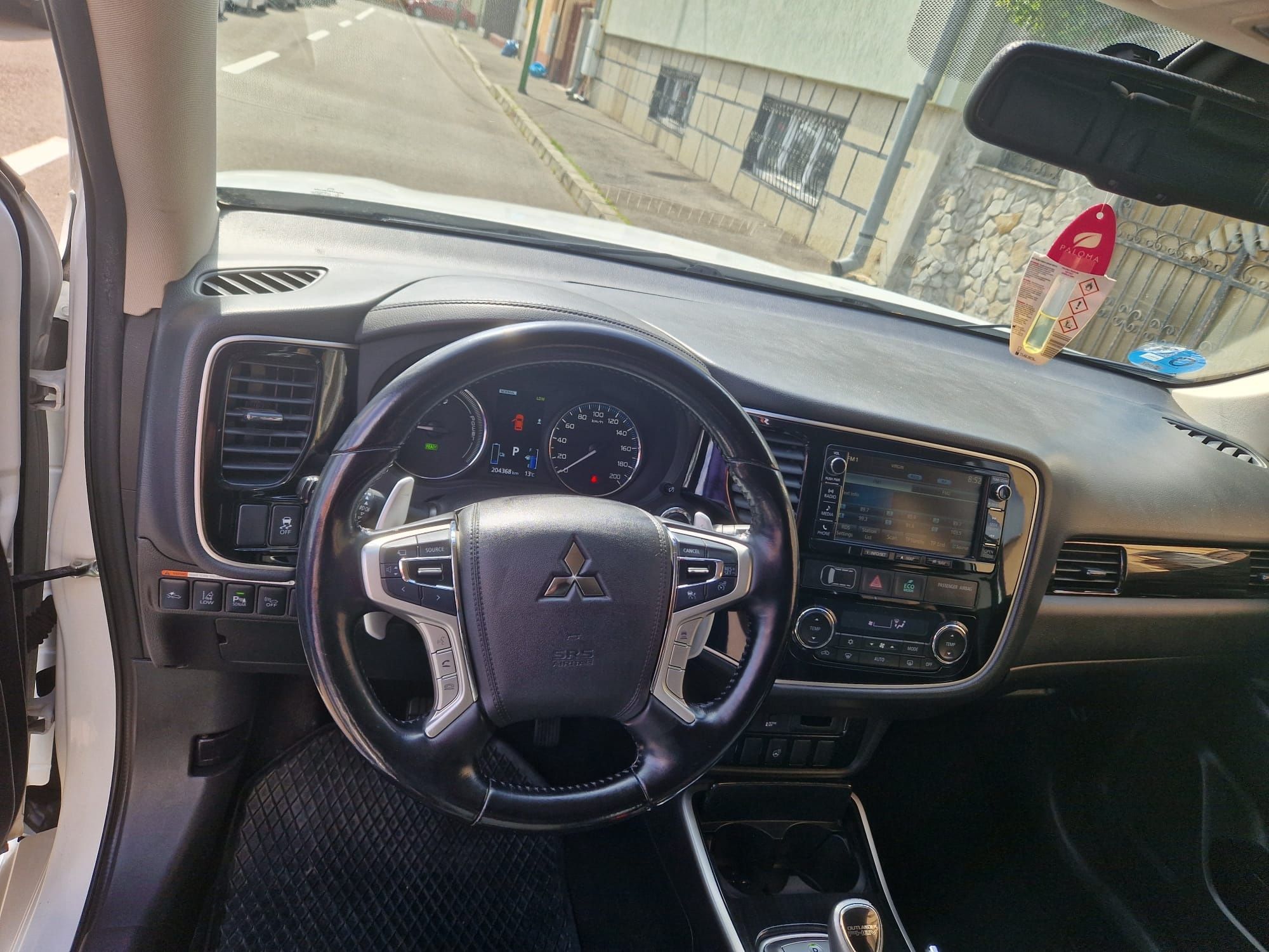 Mitsubishi Outlander 2.0L 4WD Plug-In-Hibrid