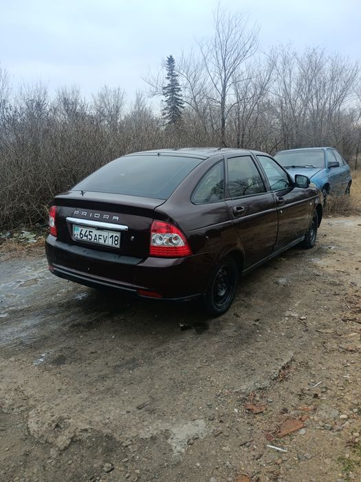 Продам Приору срочно