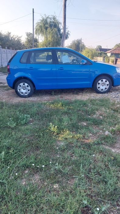 Vând Volkswagen Polo