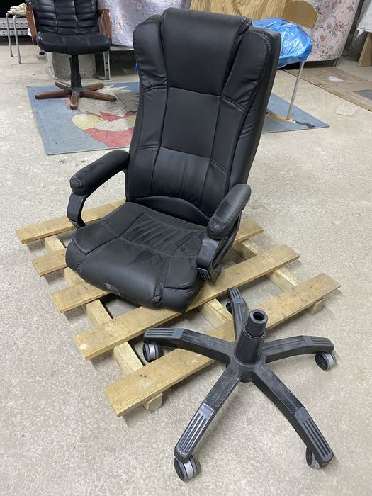 Продаю Офисное кресло
