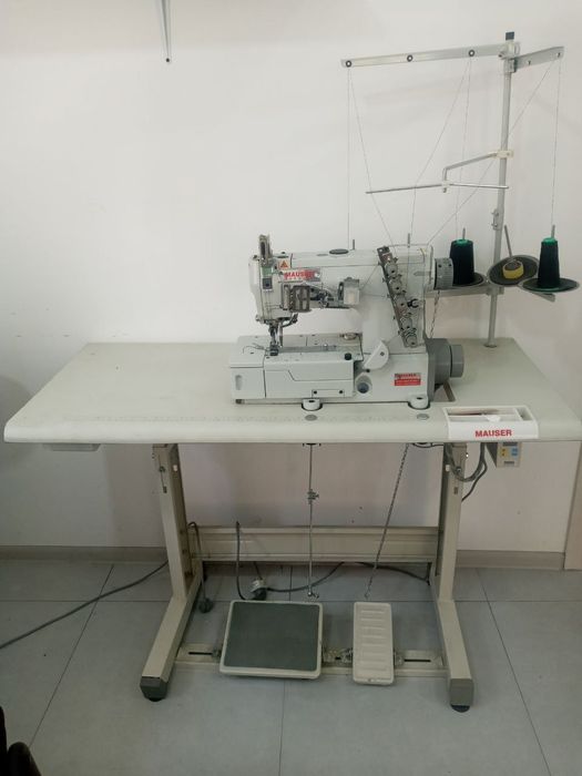 Продается производственная швейная  распошивальная машина Mauser.