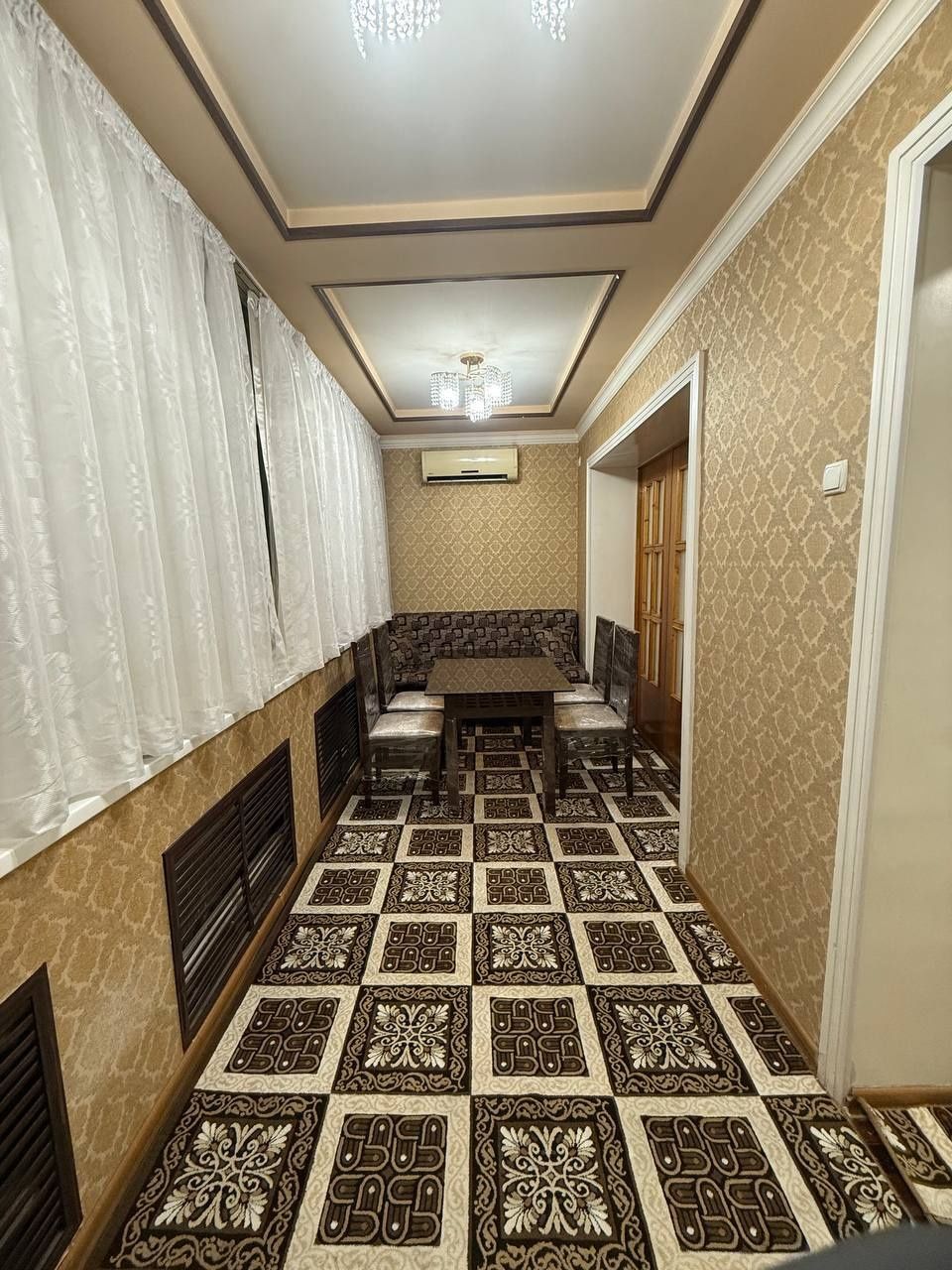 Яккасарай, Парк Бабура, Паркирова, №:185