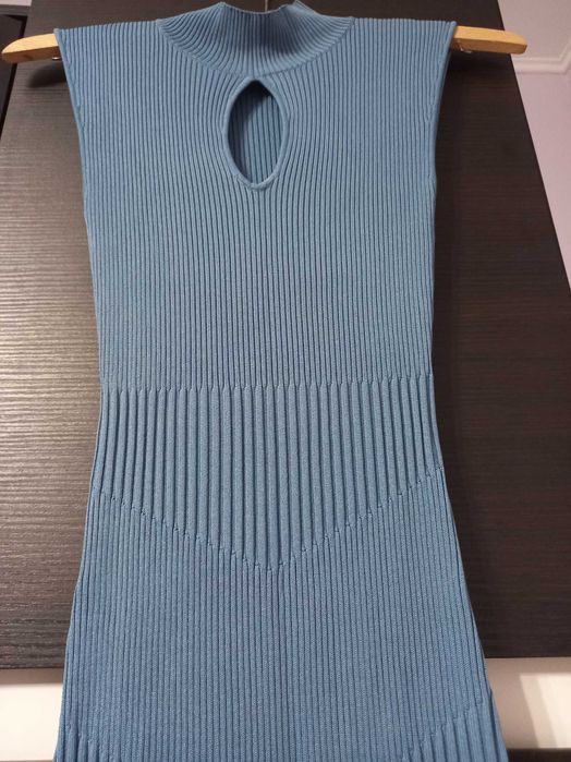 Rochie noua Guess + gentuta plic cadou
