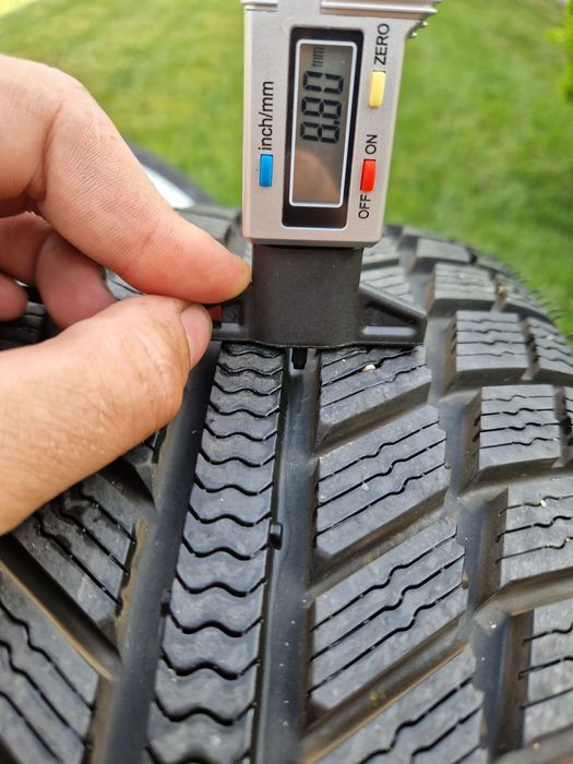 Jante aliaj/ aluminiu/ roti Audi A3 8P/ A4 B7 / A6 4F iarna 225/50 R17