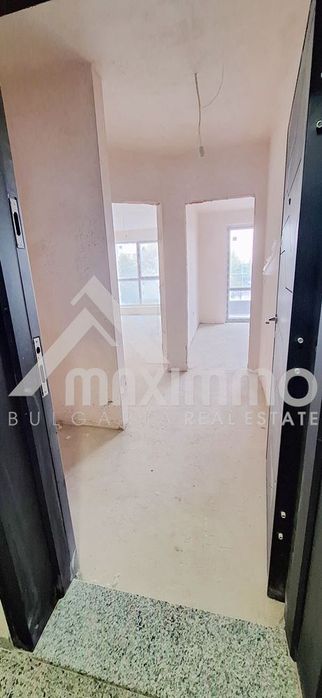 Продава се Двустаен апартамент в Варна, Кайсиева градина - 63 кв.м за 1961 €/кв.м - Снимка #2