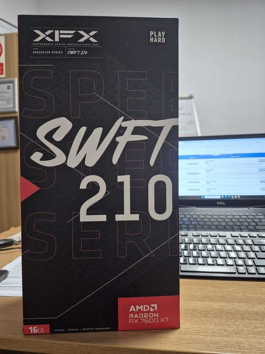 XFX RX 7600 XT 16 GB