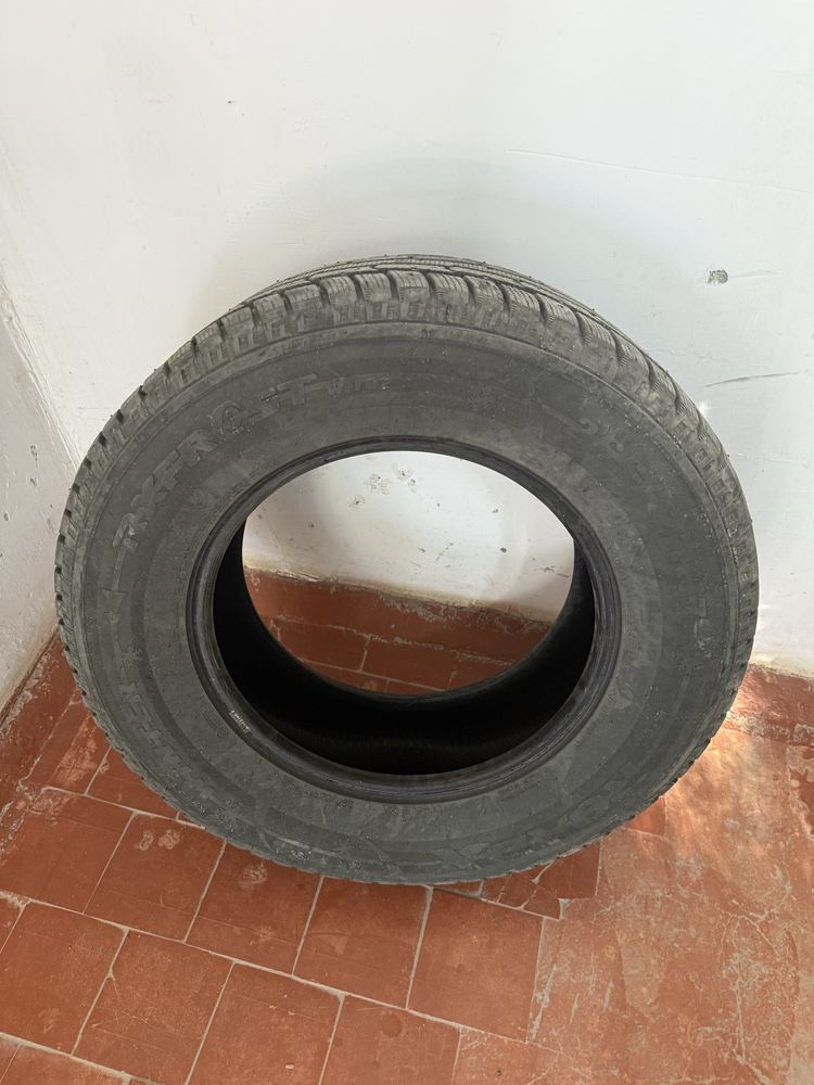 Продам шипы 4 шт