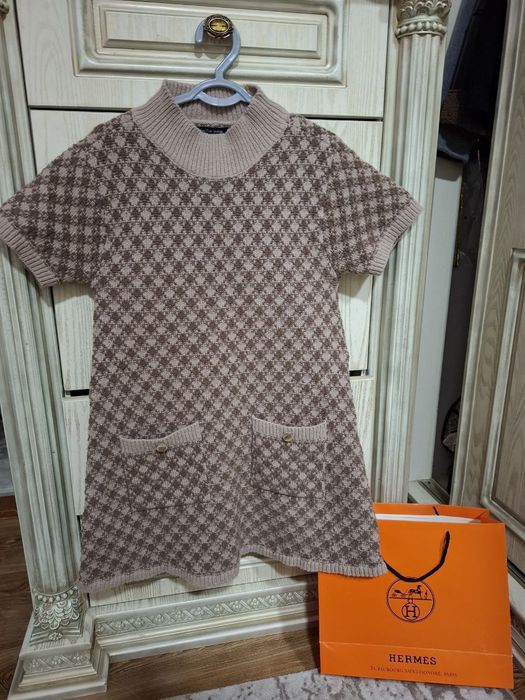 Женская одежда и обувь