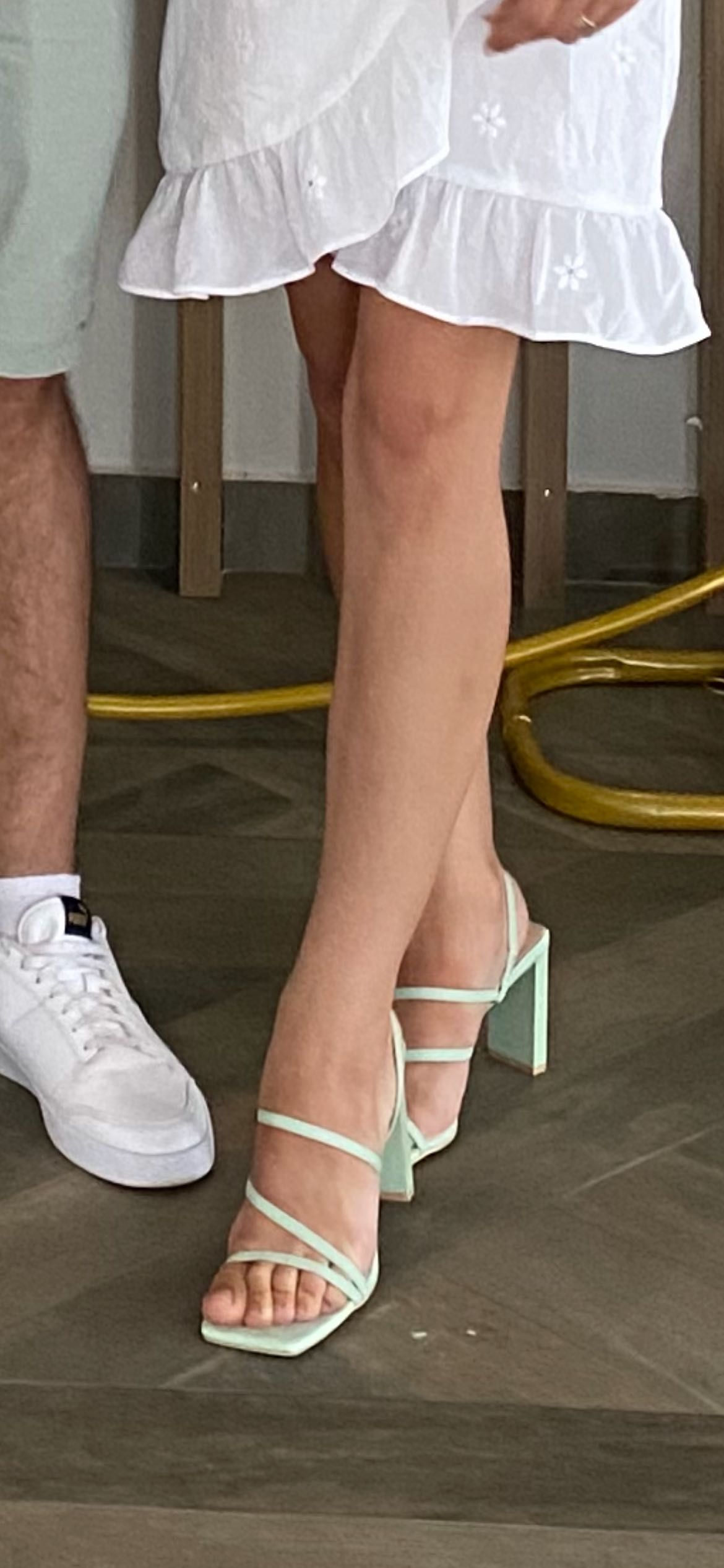 Sandale verde pastel mărimea 37
