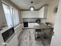 Apartament 3 camere , etaj 1, zona Subcetate