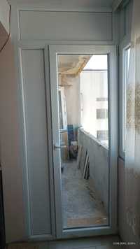 PVC дограма KMG балконска / преградна врата с уширение и 4К стъкла