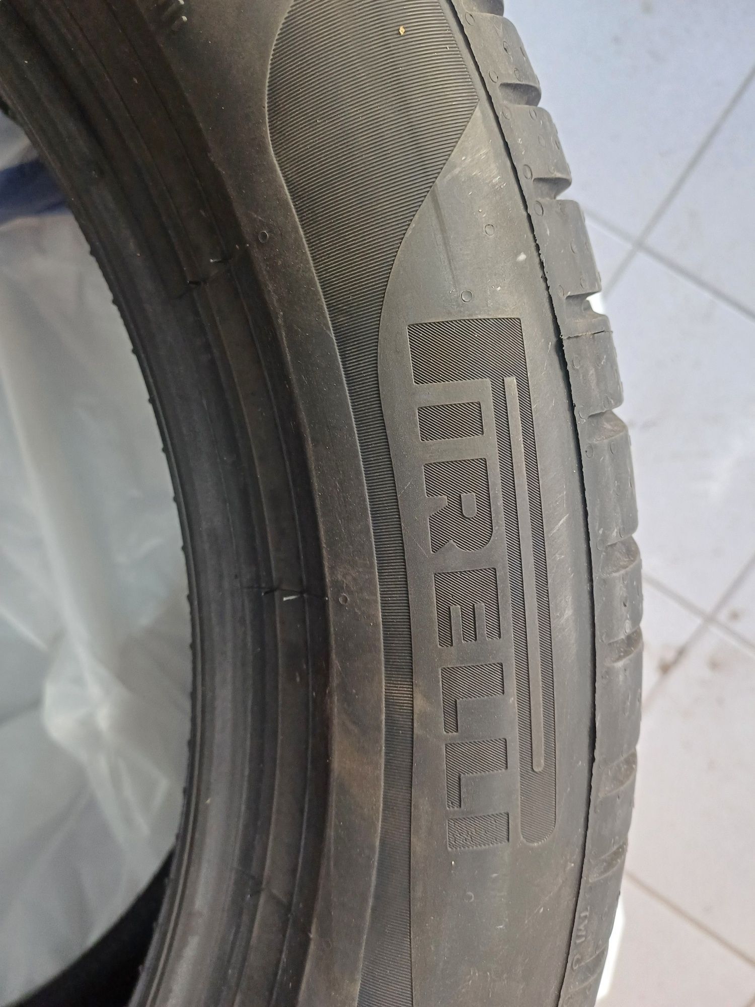 Чисто НОВИ ЛЕТНИ ГУМИ - 225/50/18 PIRELLI cinturato летни гуми