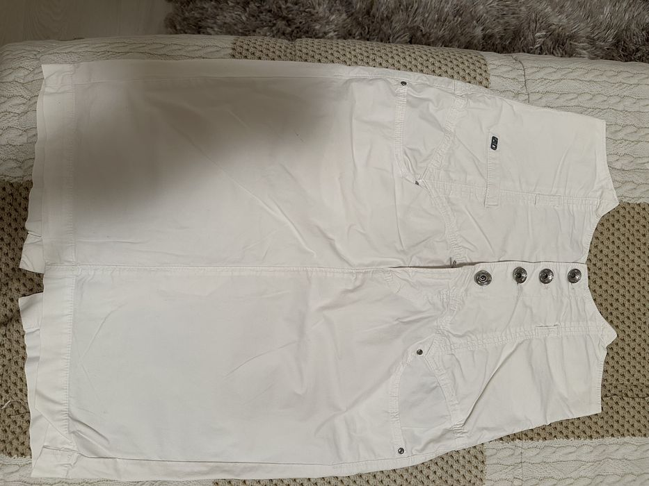 Памучна пола с висока талия