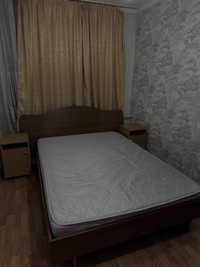 Продам спальную кровать с матрасом