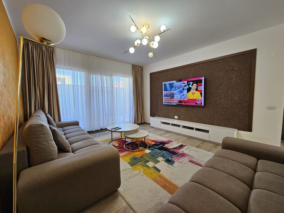 Închiriez casa 3 camere Mamaia sat