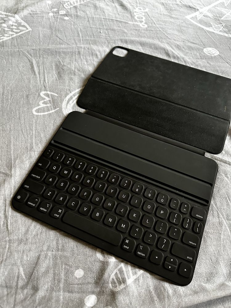 Клавиатура на iPad Pro 11 дюймов
