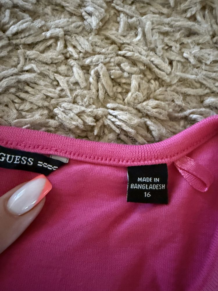 Чисто нова рокля Guess