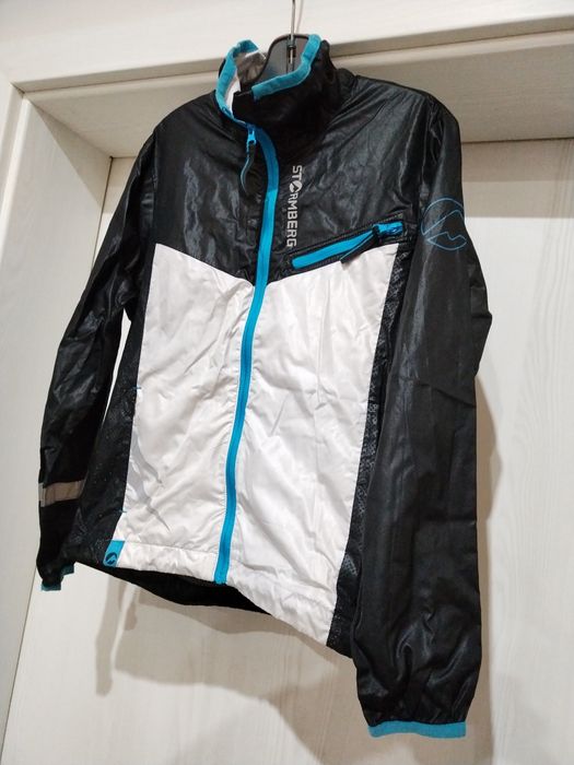 Оригинално пролетно якенце Adidas, ветровка Stormberg