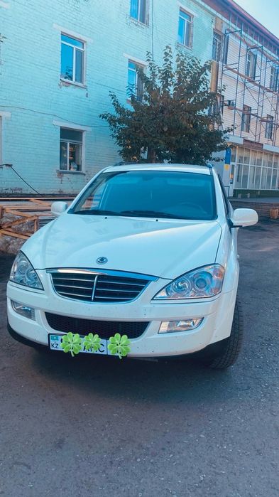 SsangYong Kyron южнокорейский внедорожник.